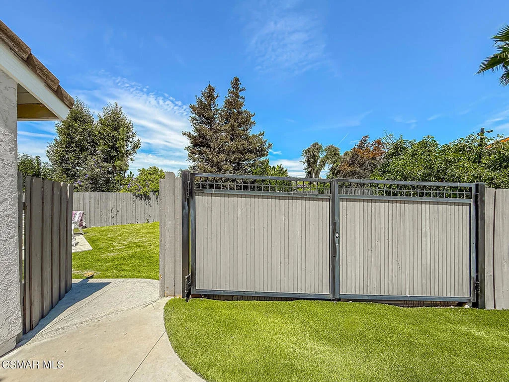 Photo of 3085 Globe Avenue