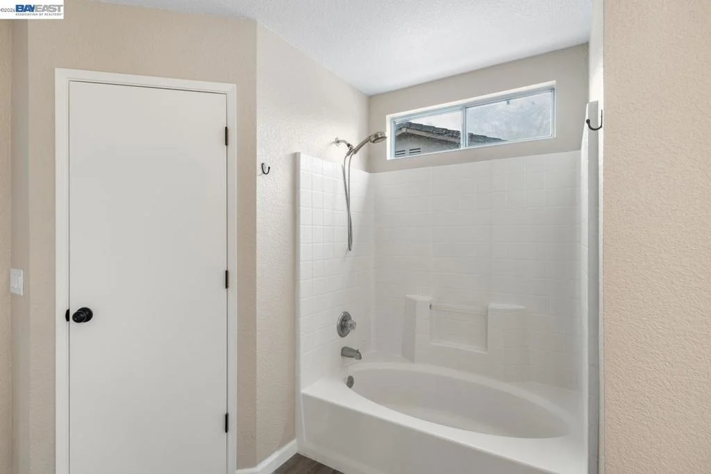 Photo of 632 Skimmer Dr