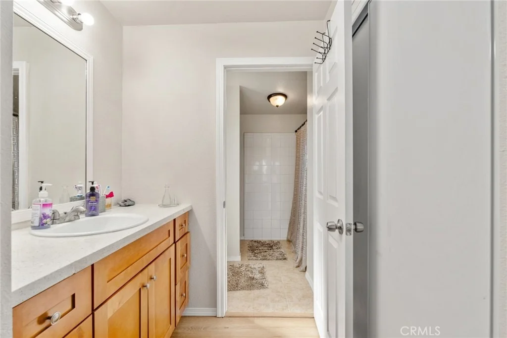 Photo of 11524 Paramount Road
