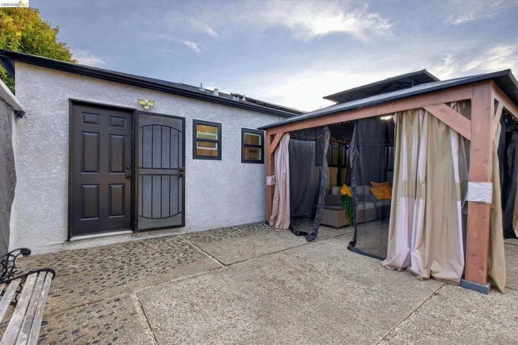 Photo of 4475 Wesley