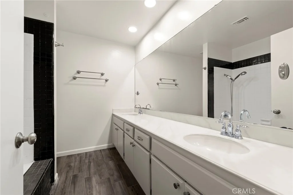 Photo of 1416 Paseo Gracia