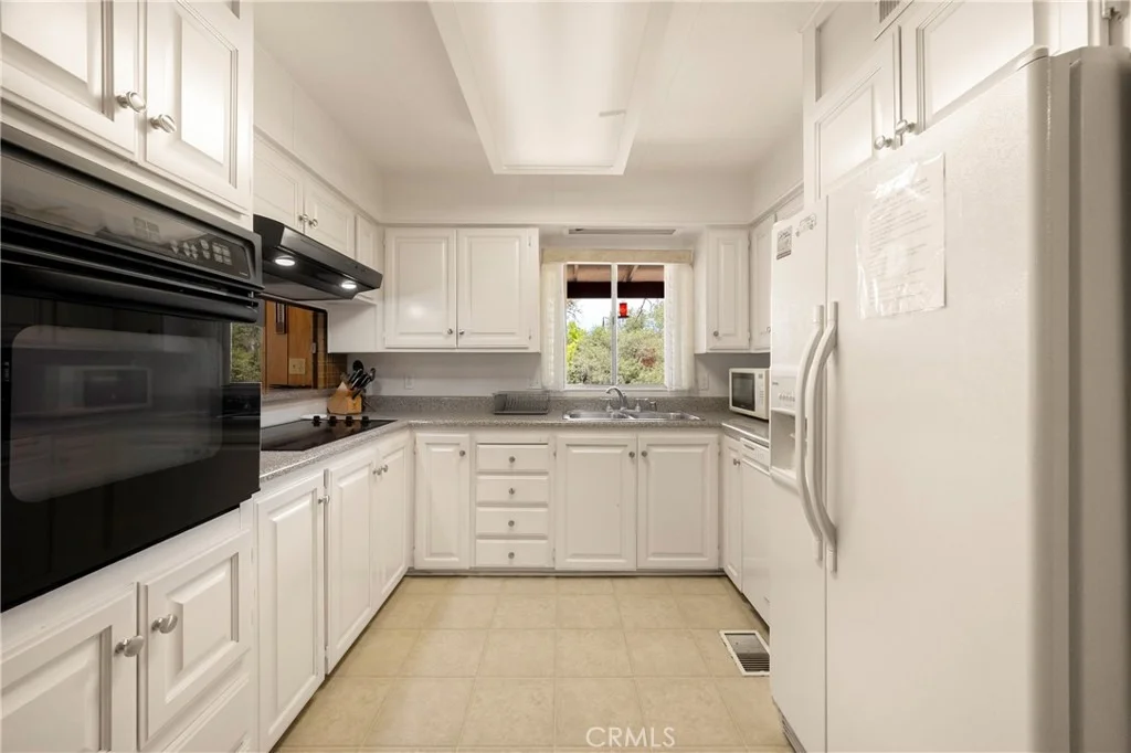 Photo of 352 Lodgeview