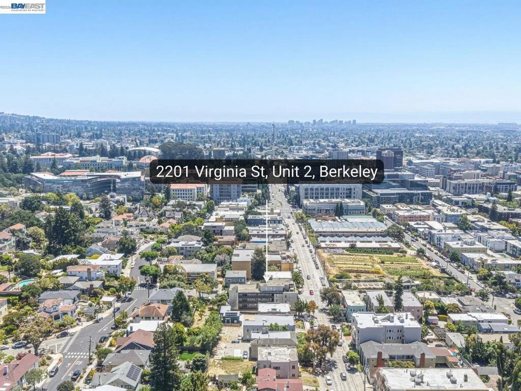 Photo of Unit 2 at 2201 Virginia St
