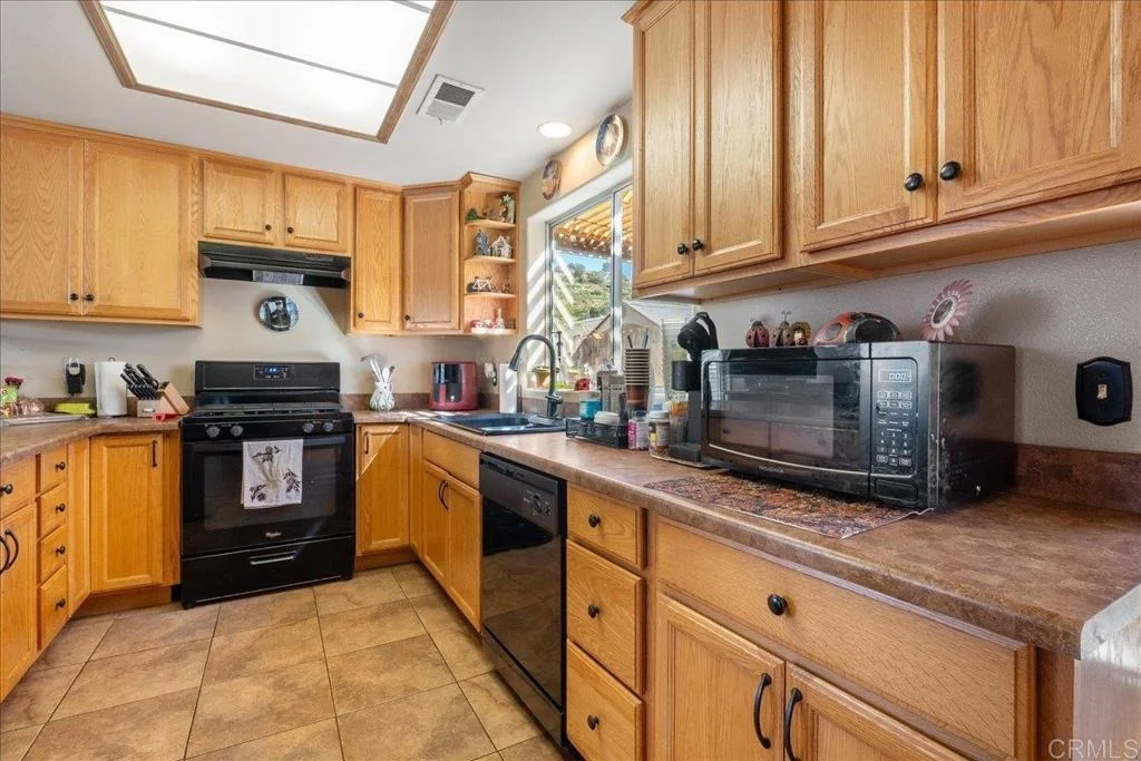 Photo of 1005 ANZA CT