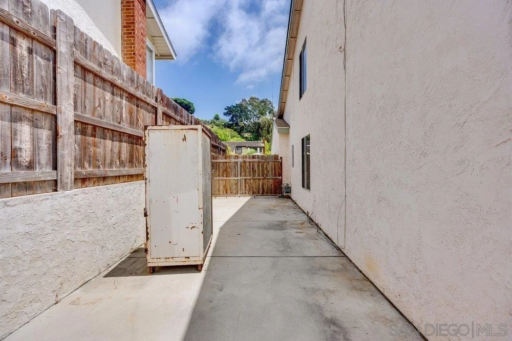 Photo of 3380 Mount Ariane