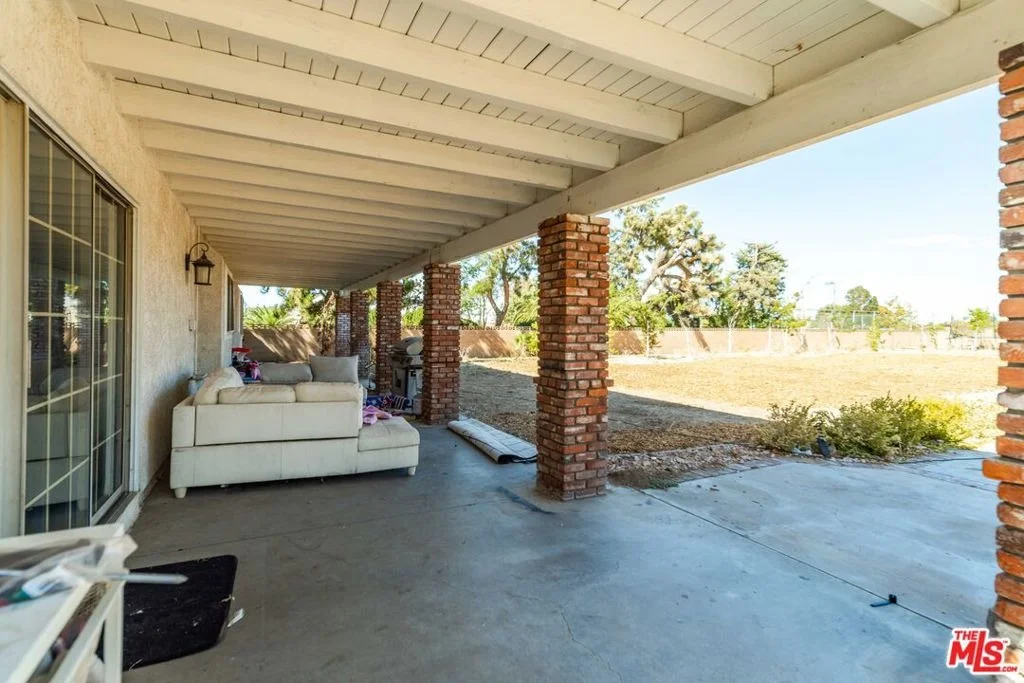 Photo of 42706 20th Street