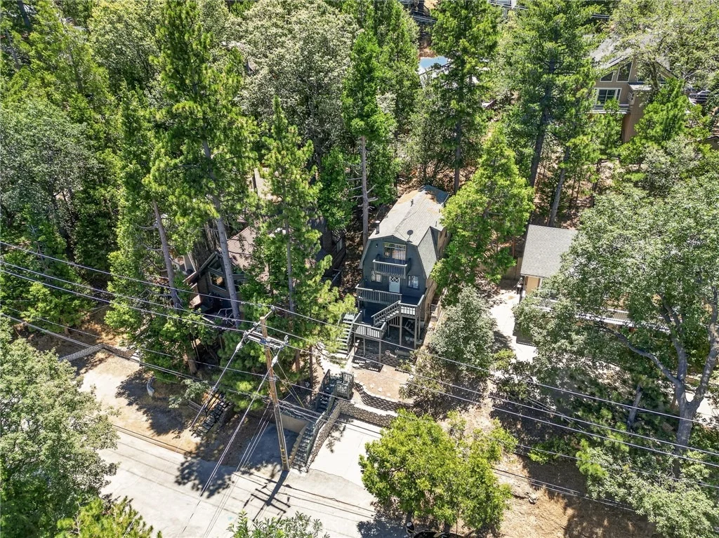 Photo of 27067 Overlook Lane