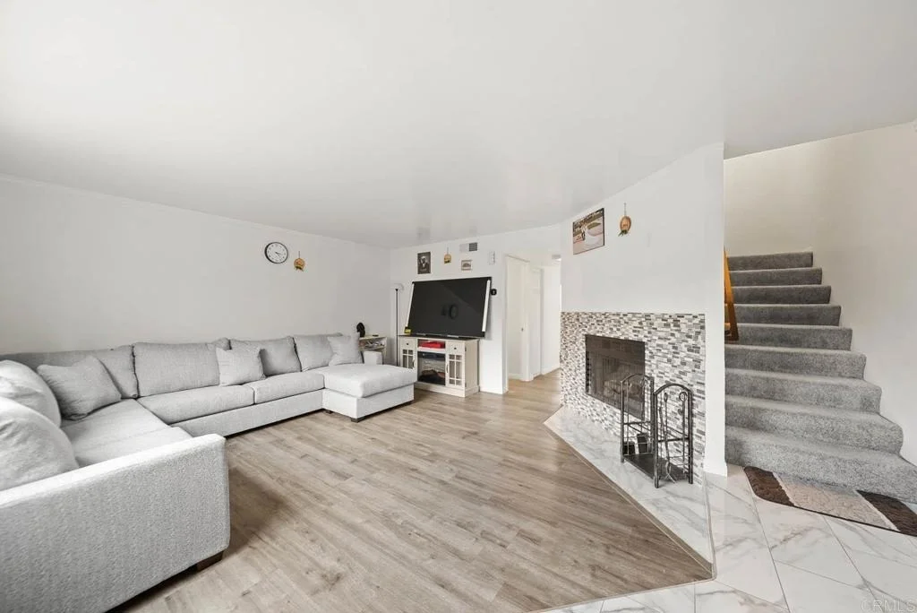 Photo of Unit C at 2636 Alpine Boulevard