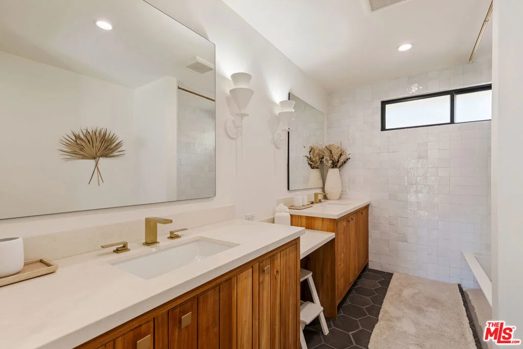 Photo of 30607 La Sonora Drive