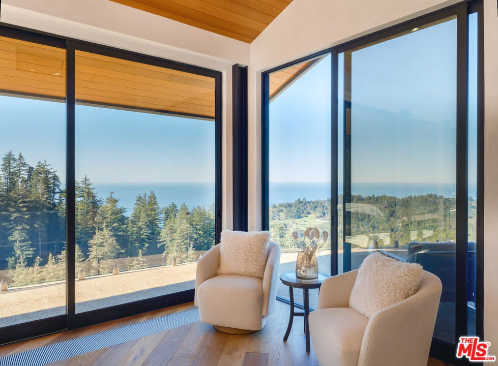 Photo of 47730 Coast Ridge Road
