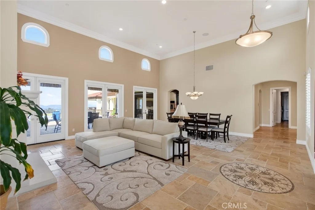 Photo of 6355 Cresthaven