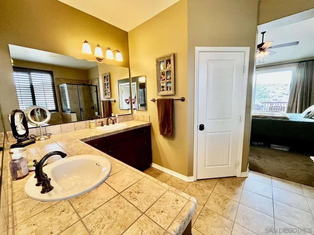 Photo of 231 Maple Ridge Dr