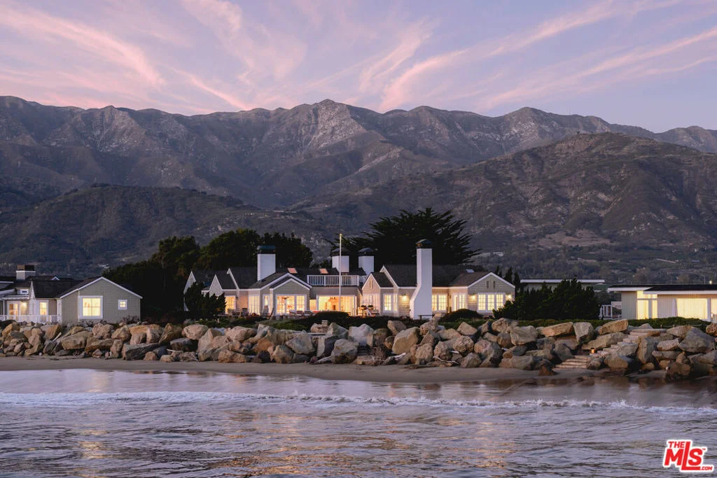 Photo of 571 Sand Point Road