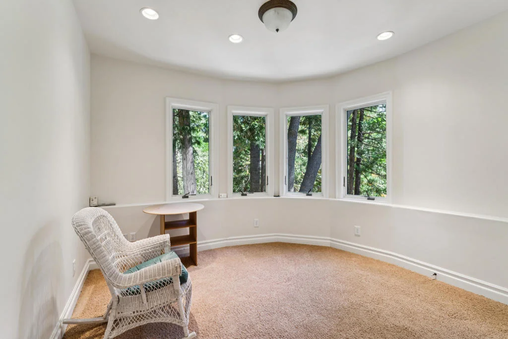 Photo of 391 Cedar Ridge Drive