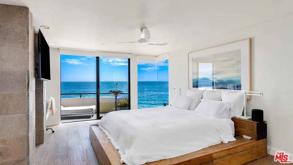 Photo of 25252 Malibu Road