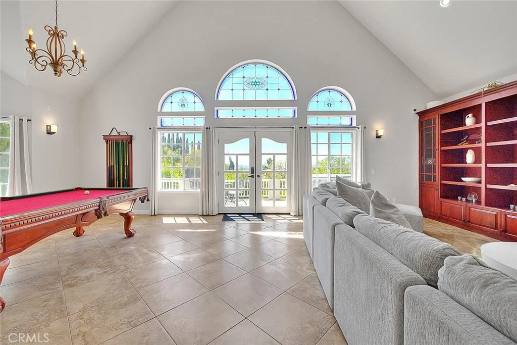 Photo of 750 Jericho