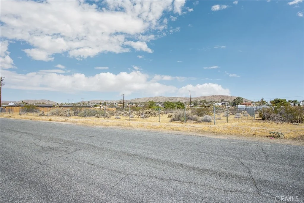 Photo of 61900 Verbena Road