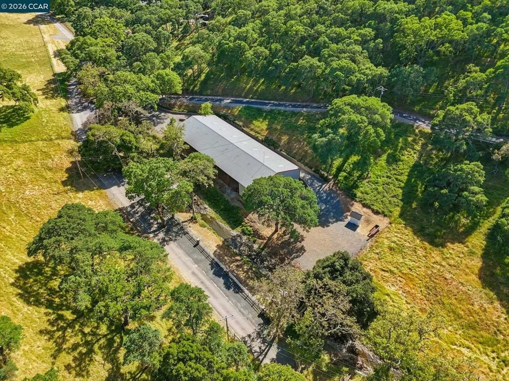Photo of 2000 Curry Canyon Rd