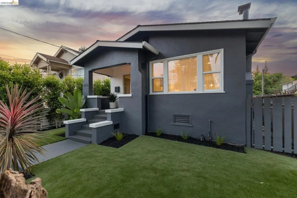 Photo of 3435 Dimond Ave