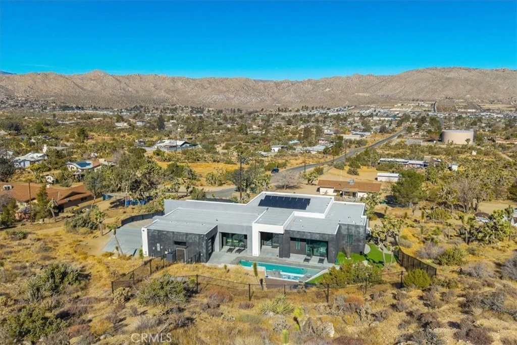 Photo of 8175 Fox Trail