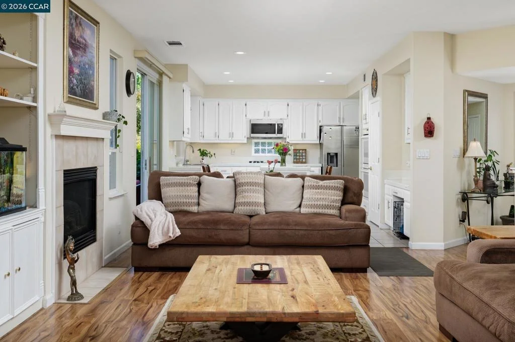 Photo of 1315 Oak Crest Way