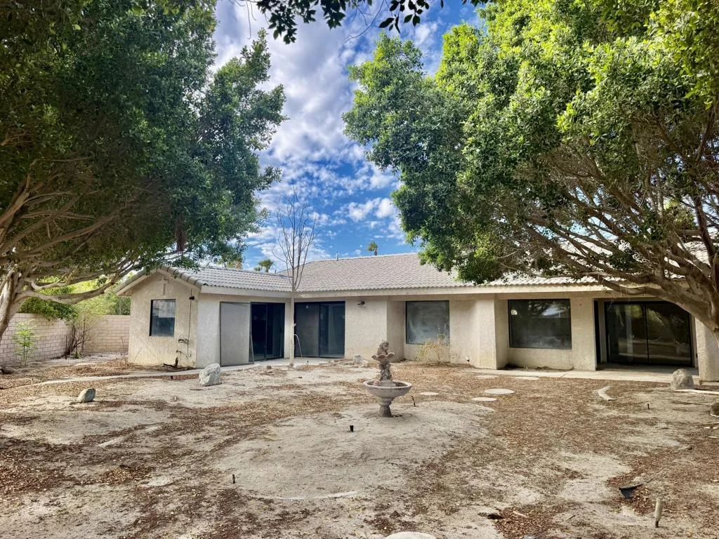 Photo of 27136 Shadowcrest Lane