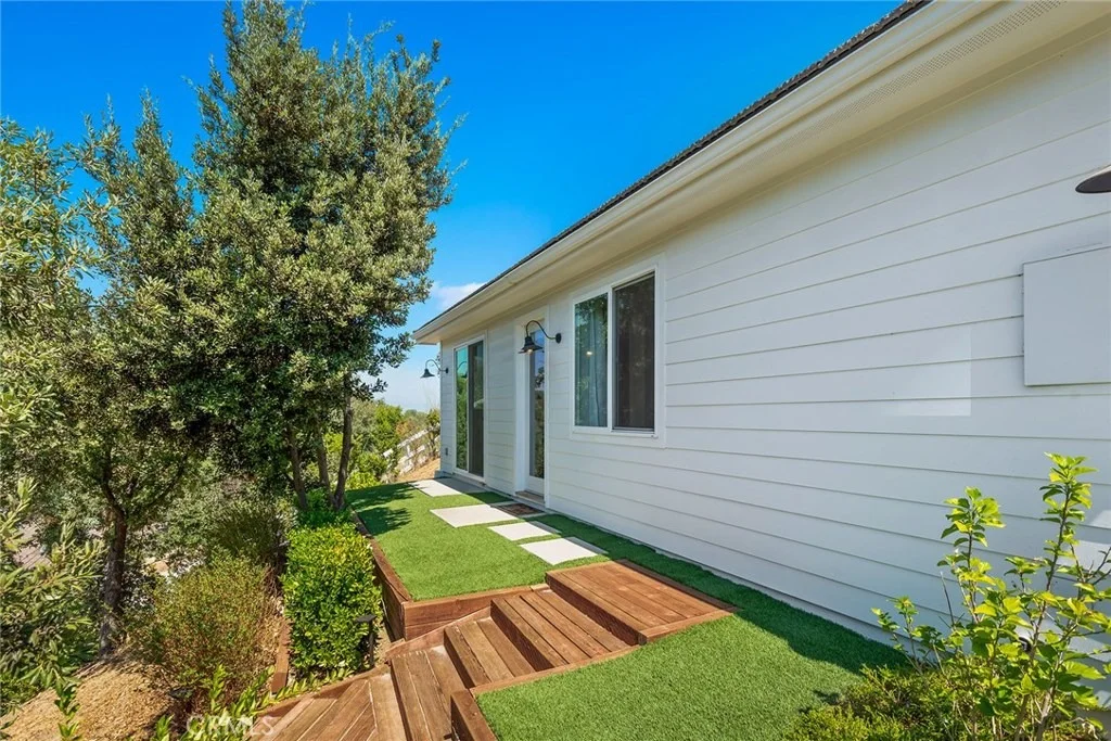 Photo of 5600 ROUND MEADOW Road