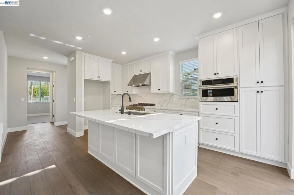 Photo of 798 Abigail Place