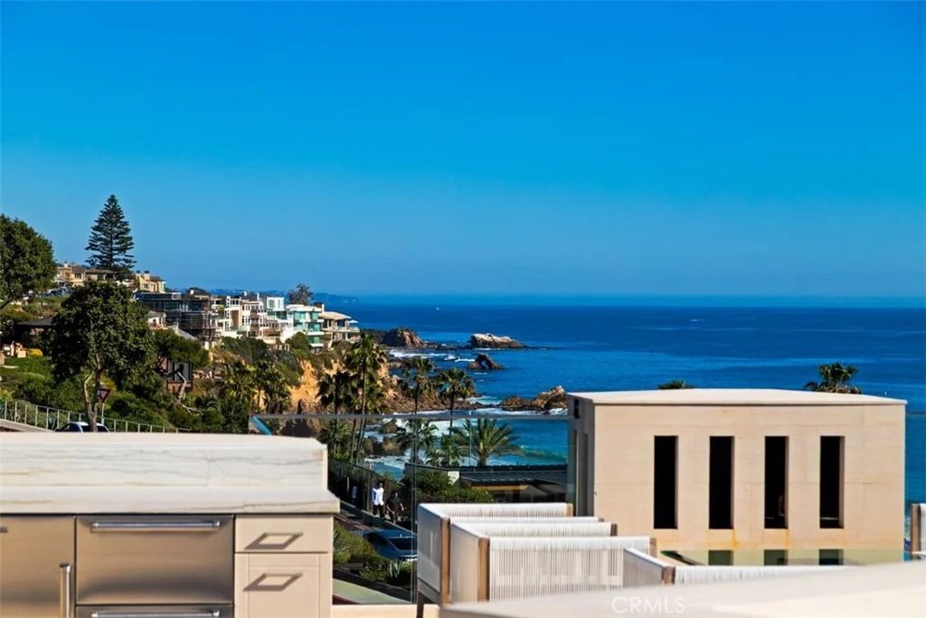 Photo of 2928 Ocean