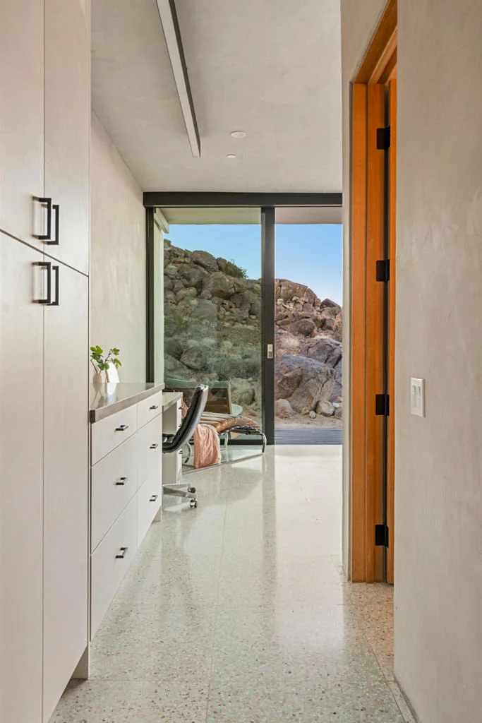 Photo of 1824 Mountain Shadow Road