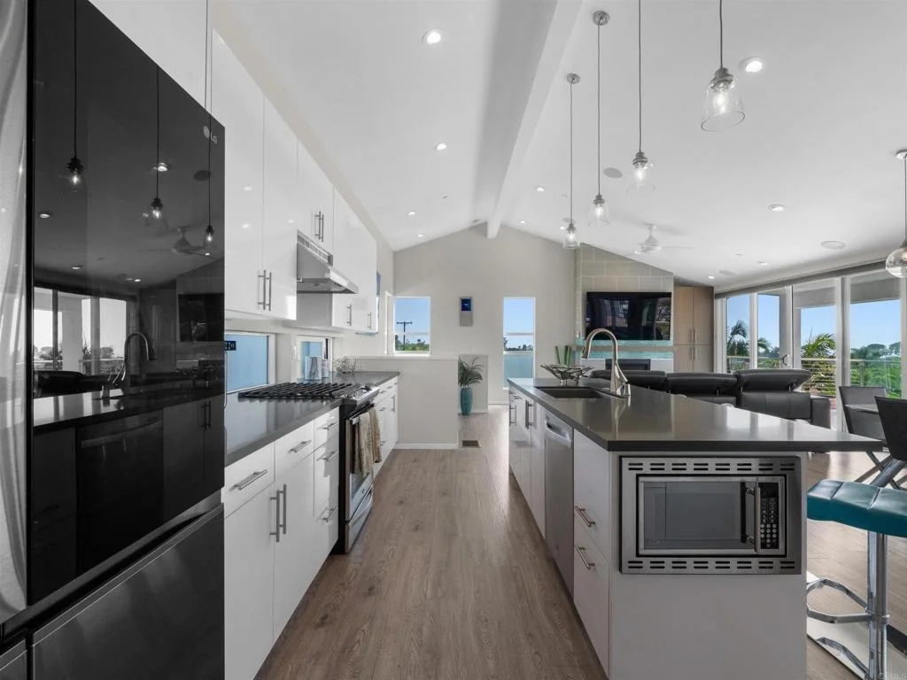Photo of 1044 Arcadia Rd