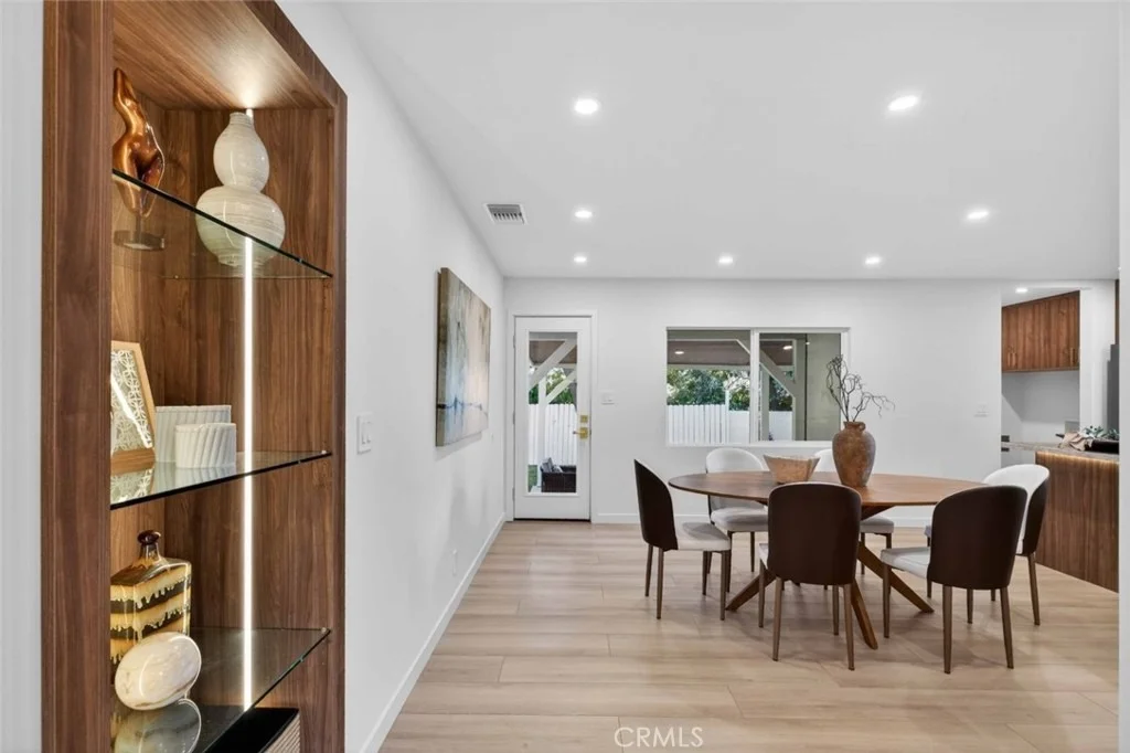 Photo of 6433 Creemore Lane
