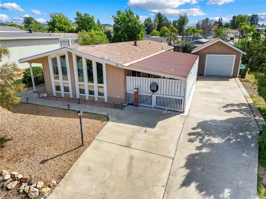 Photo of 34164 Harrow Hill Road