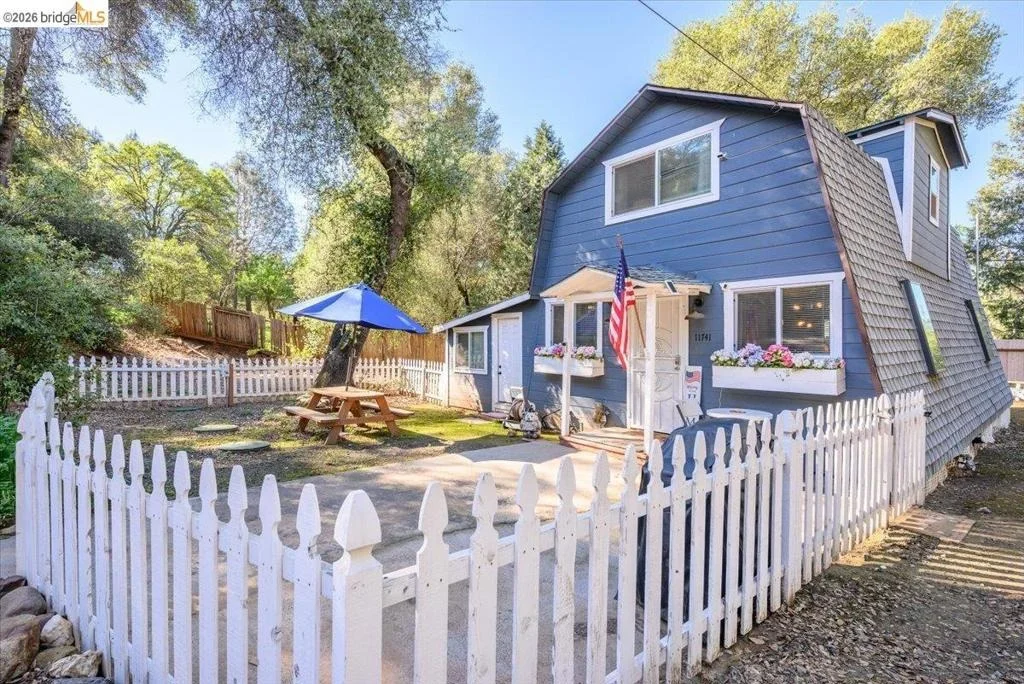 Photo of 11741 Campo Seco Rd