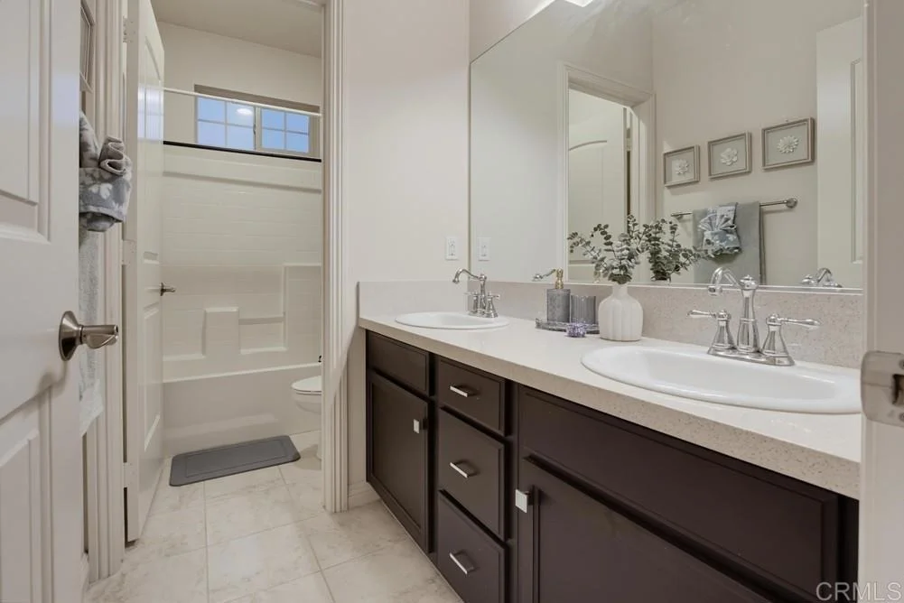 Photo of 1089 Primrose Lane