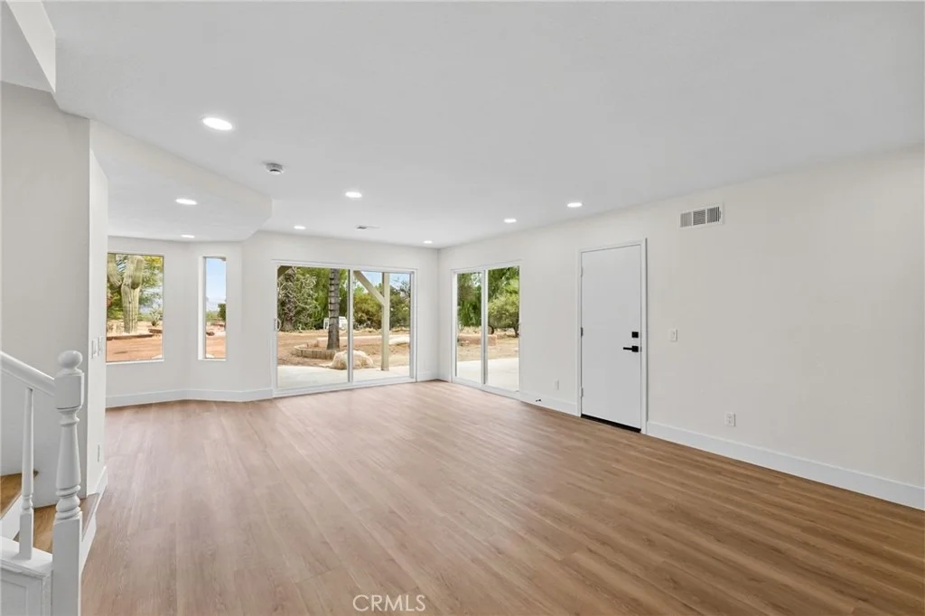 Photo of 10880 Valley Drive