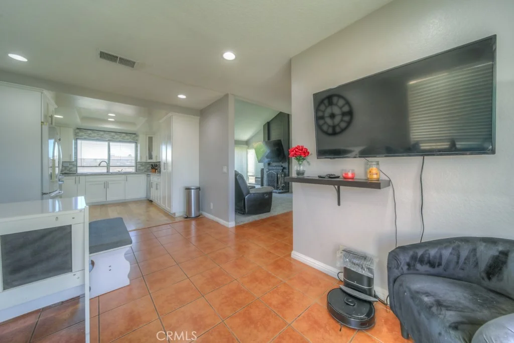 Photo of 6591 Grant