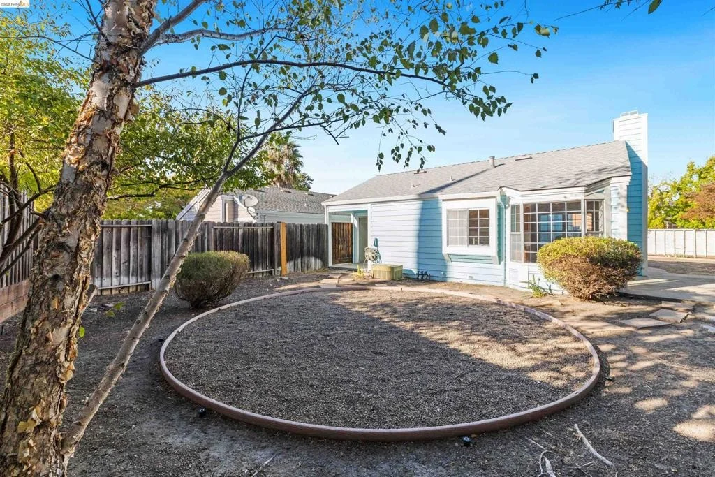 Photo of 3408 Bellflower Dr