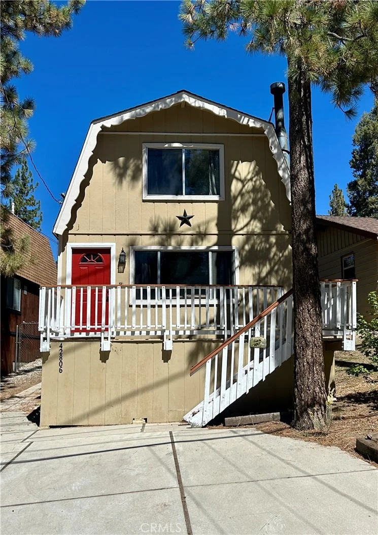 Photo of 42806 Cougar