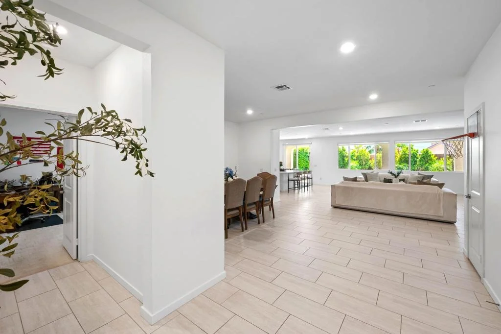 Photo of 40166 Vivaldi Court