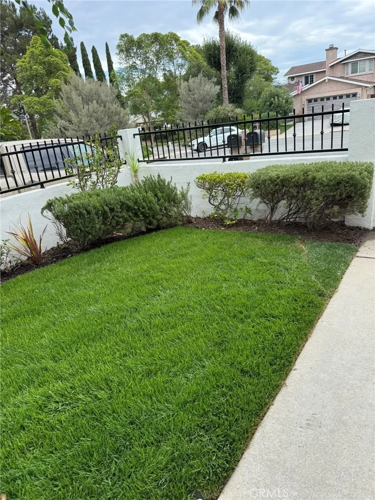 Photo of 27181 Cedros