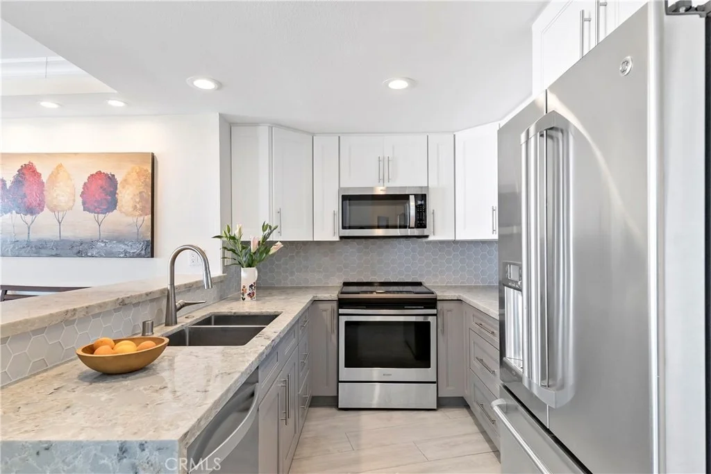 Photo of Unit 3003 at 700 E Ocean Boulevard