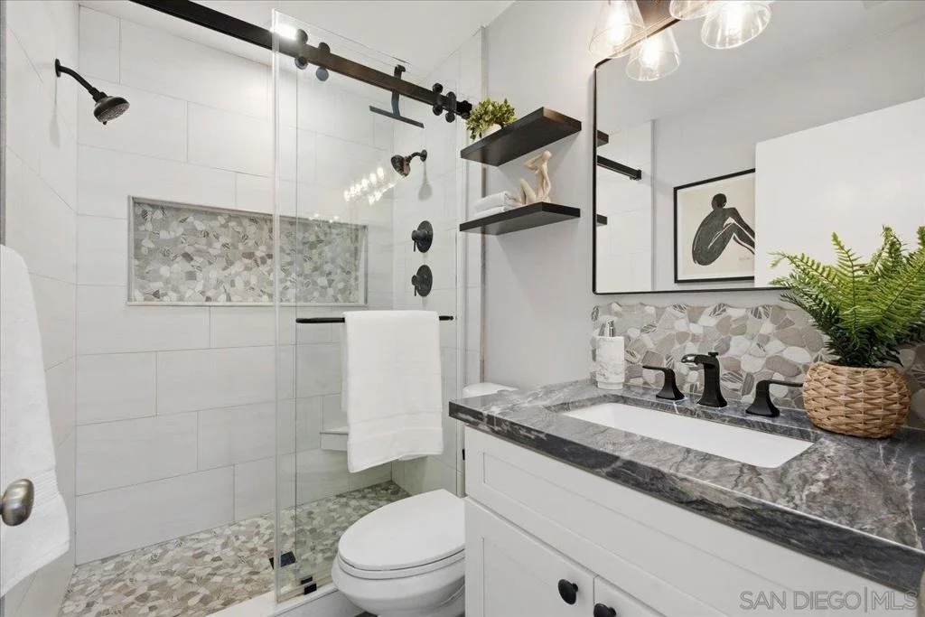 Photo of 427 Ponte Ave