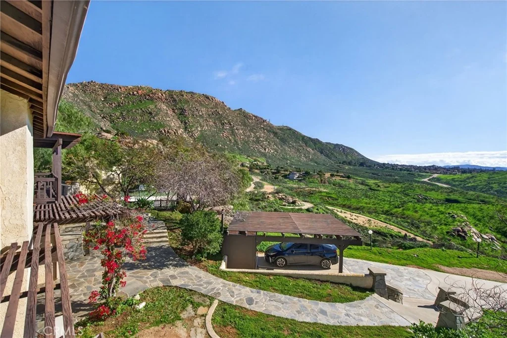 Photo of 20682 Hill Top Drive