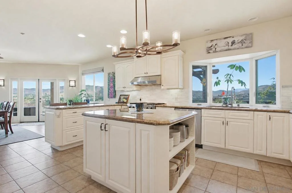 Photo of 1550 Knoll Park Lane