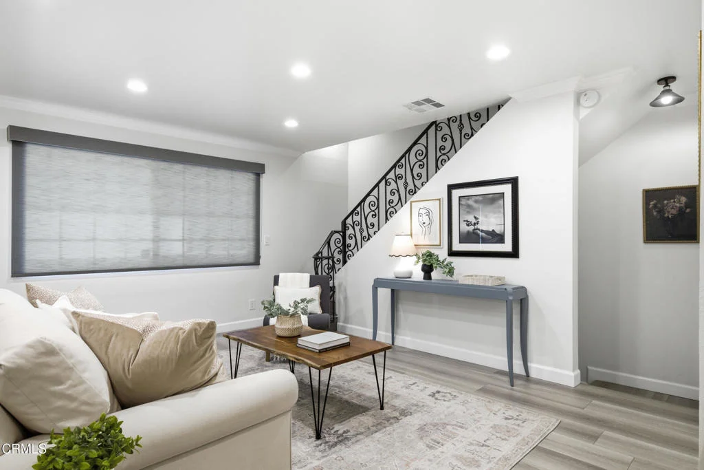 Photo of Unit 7 at 10274 Tujunga Canyon Boulevard