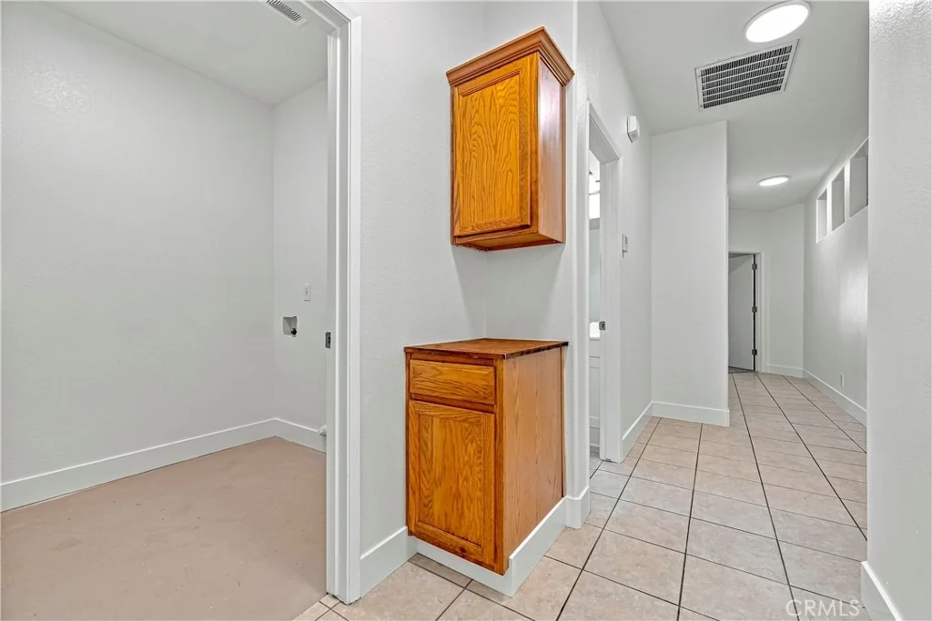 Photo of 1453 Augusta