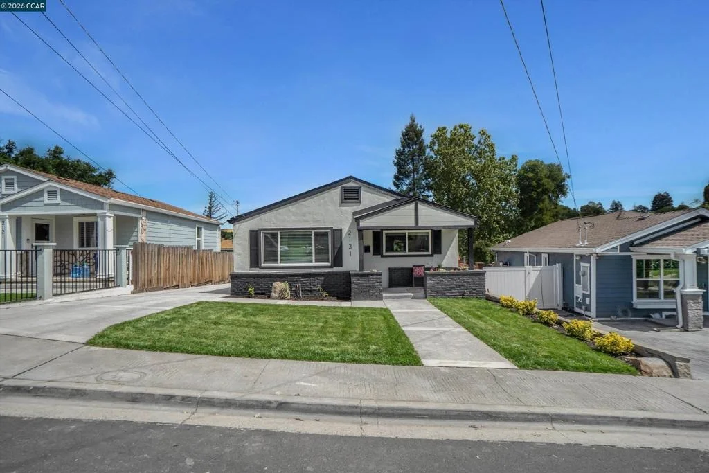 Photo of 2131 Pomona Ave