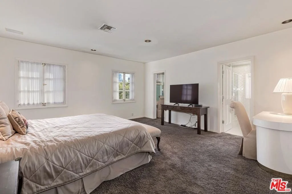 Photo of 219 S McCarty Drive