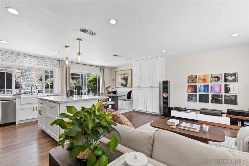 Photo of 12243 Buckskin